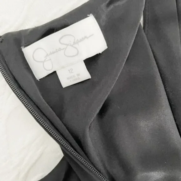 Jessica Simpson Black Silver Sleeveless Pleated Dress with Belt Tulle Size 12 - Picture 5 of 5